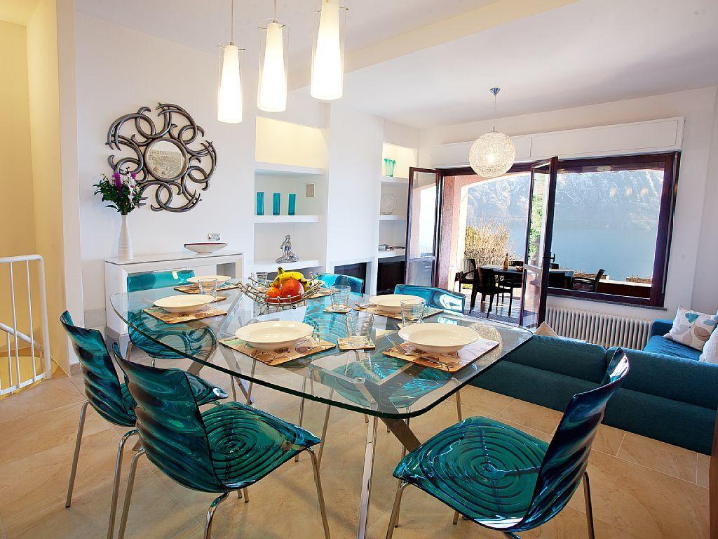 Apartment Bella Vista In Mezzegra With Pool Sleeps 6- By Italian Apartments 외부 사진